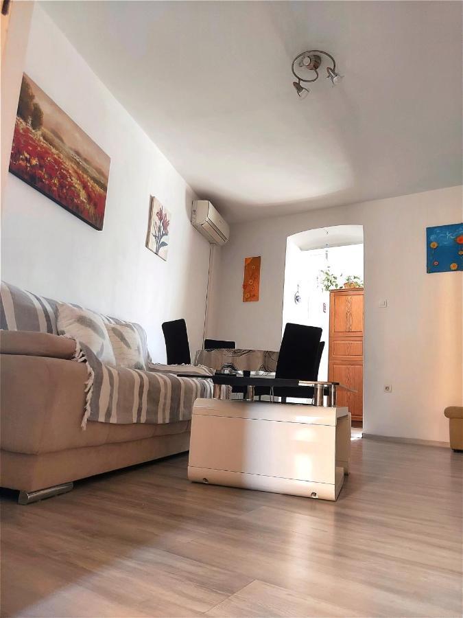 Apartma_Samy 伊佐拉 外观 照片