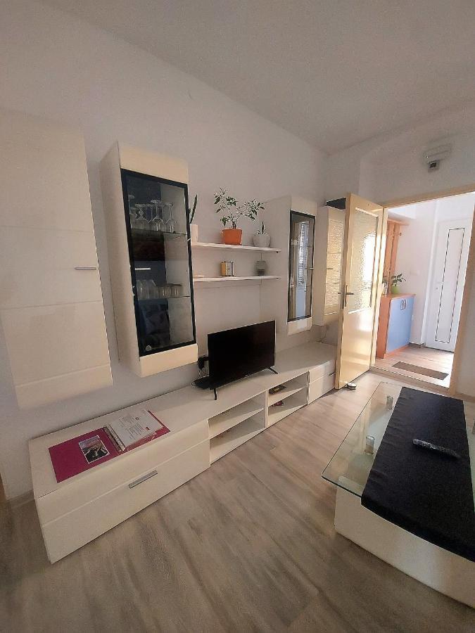 Apartma_Samy 伊佐拉 外观 照片